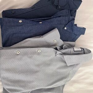 Charles Tyrwhitt Dress shirt lot size M